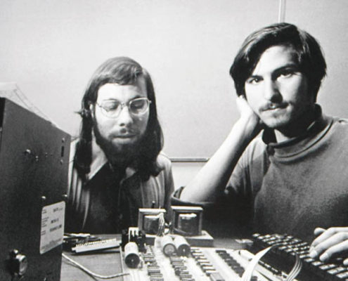 steve jobs 495x400